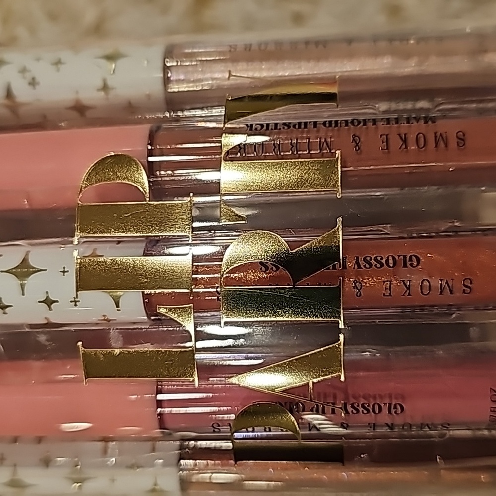 New never opened lip stick - Picture 2 of 8